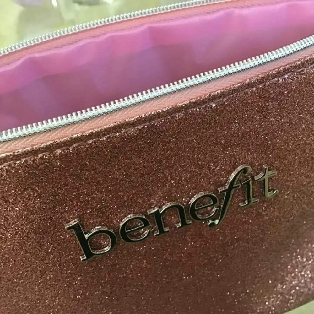 Benefit Cosmetics Makeup Bag — BRAND NEW